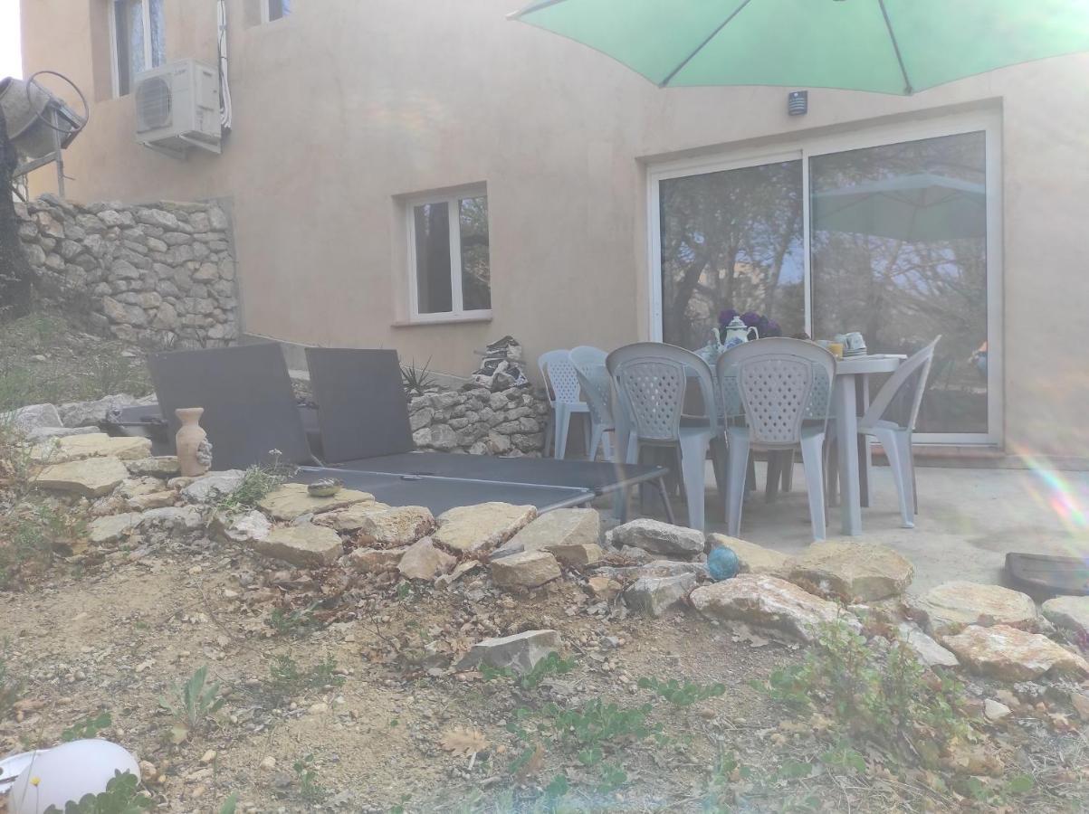 Les Quatre Chenes Apartment